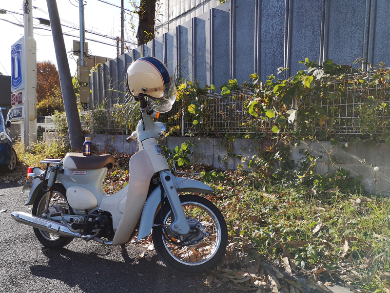 道中 コンビニ リトルカブ