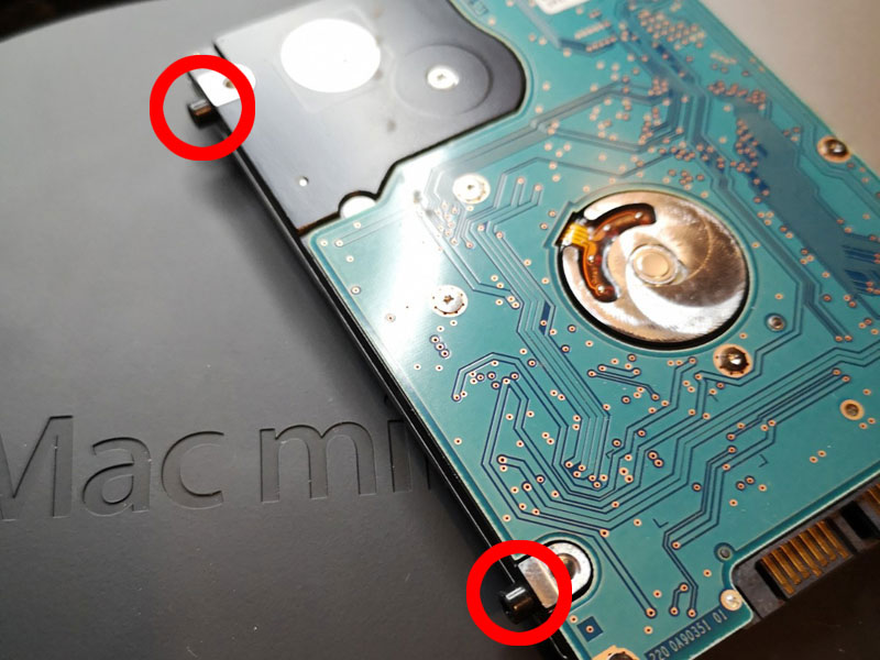 内蔵HDDからネジをとる ssd換装