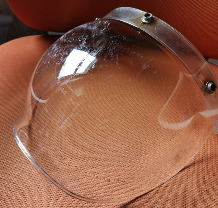 シールド 中性洗剤 洗う