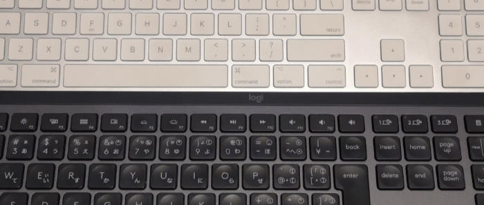Logicool MX Keys (KX800) と Apple Magic Keyboard 選んだのはMX Keys Mac/PC