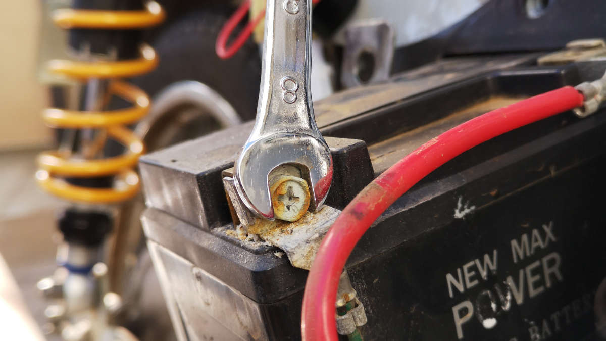 リトルカブ バッテリー交換 は思ったよりも簡単！ リトルカブ｜Honda